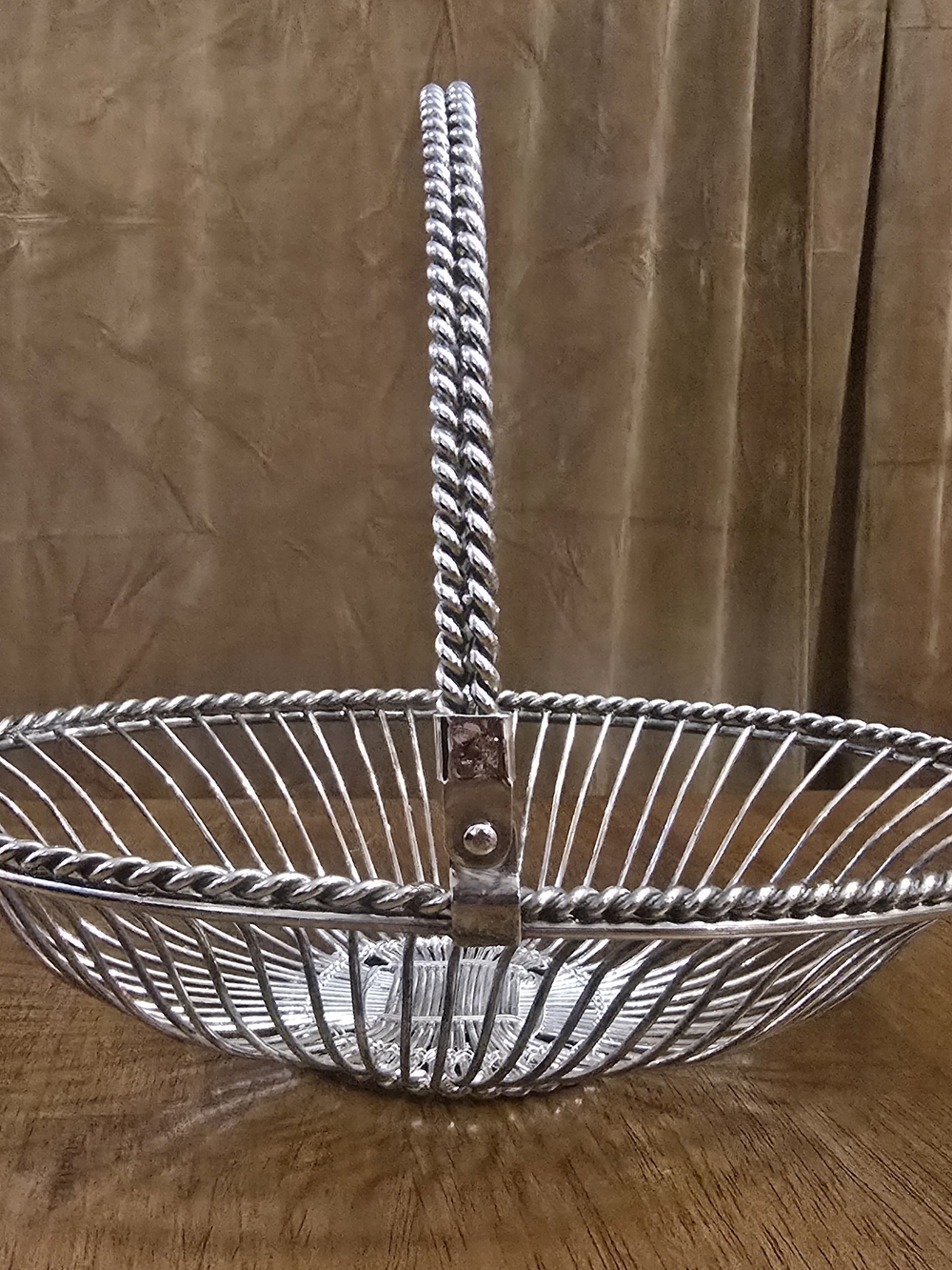 VTG Silver Plated Wire Fruit Basket Twisted Rope Folding Swing Handle Oval Bowl